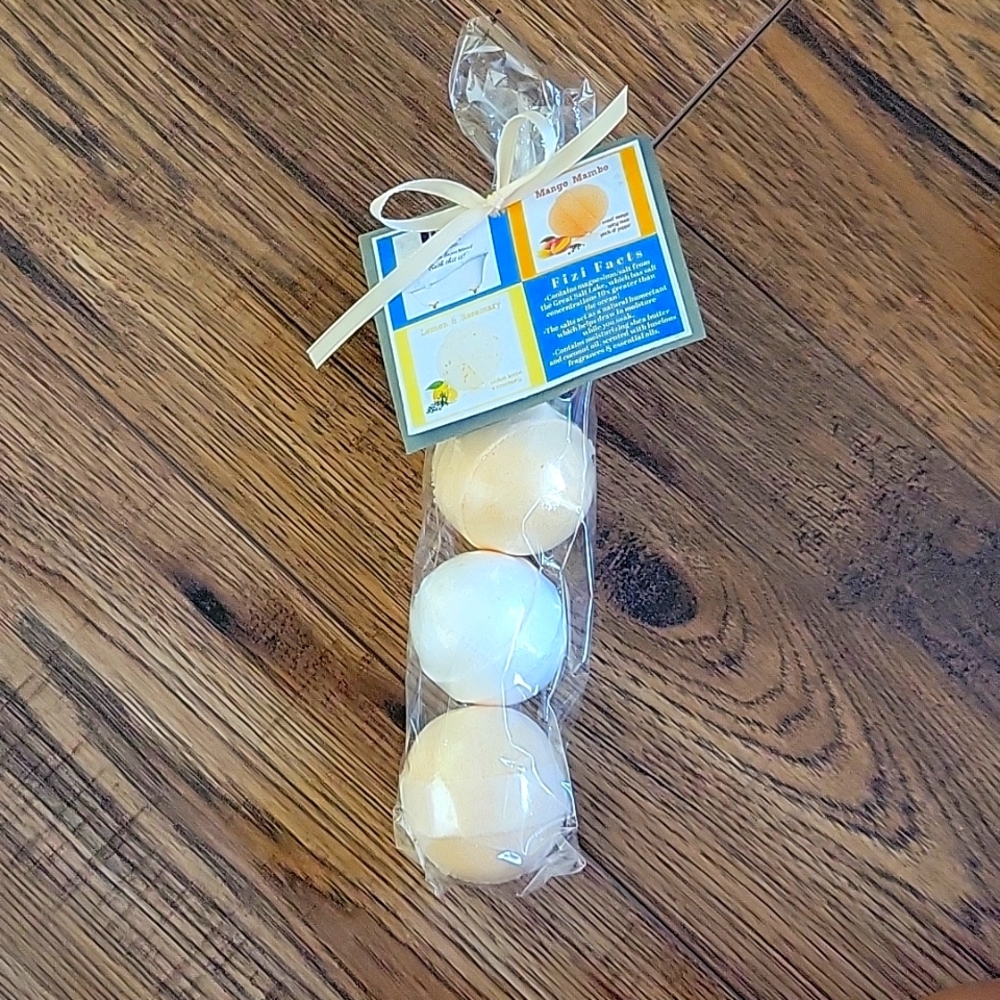 Perfectly Posh Fizi Bath Bombs 4 pk